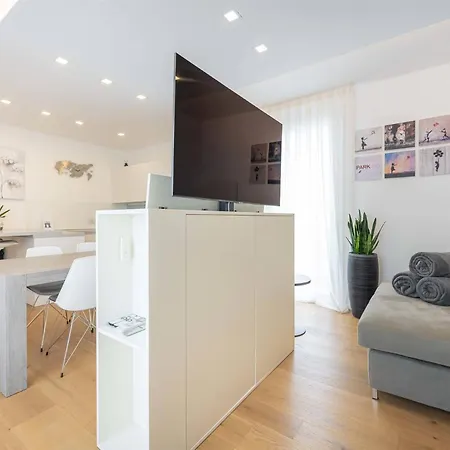 Wave Stamar C10 Apartment *
